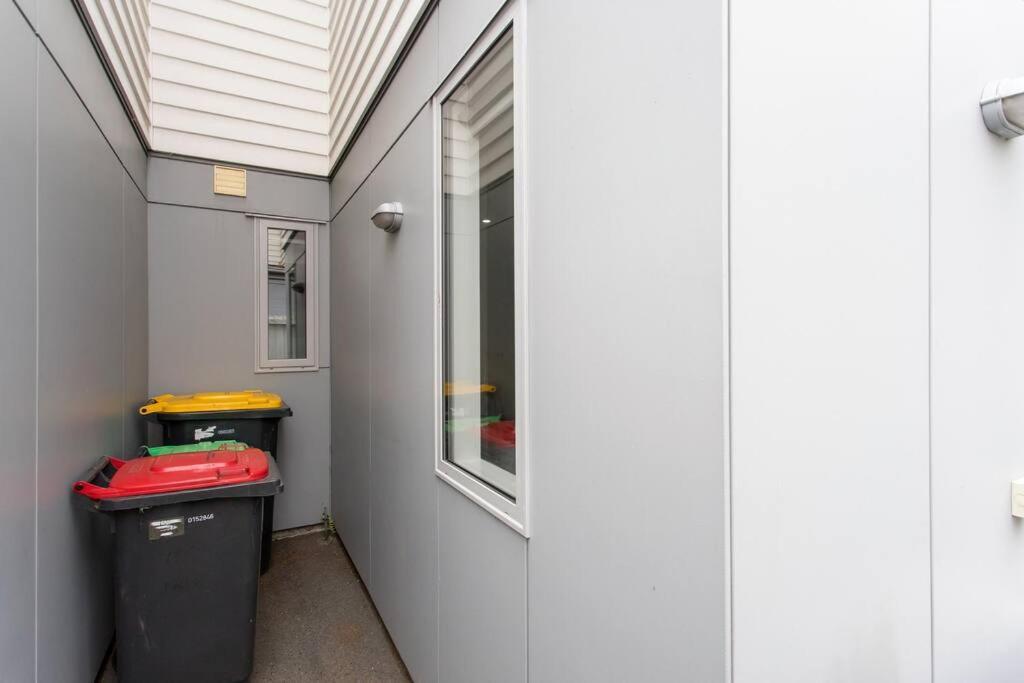 Convenient Urban Townhouse 2 Carparks Available Lägenhet Christchurch Exteriör bild