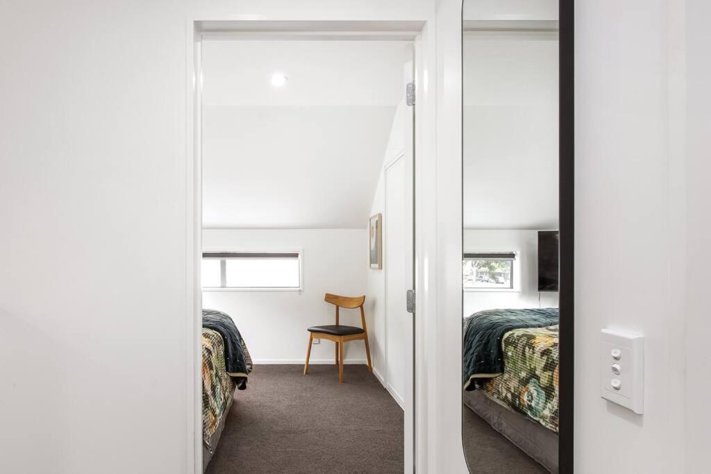 Convenient Urban Townhouse 2 Carparks Available Lägenhet Christchurch Exteriör bild