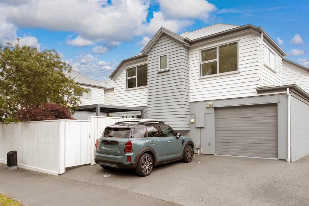 Convenient Urban Townhouse 2 Carparks Available Lägenhet Christchurch Exteriör bild